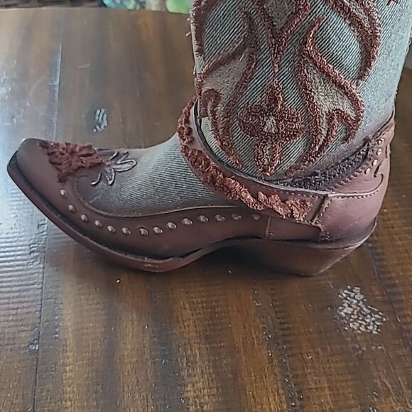 Corral Ladies Denim Bristle Embroidery & Studs Tall Western Boots - Picture 4 of 10